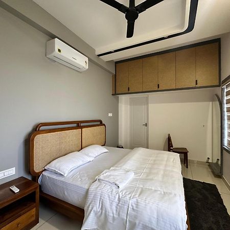 Thulasi Avenue Inn Pollāchi Εξωτερικό φωτογραφία