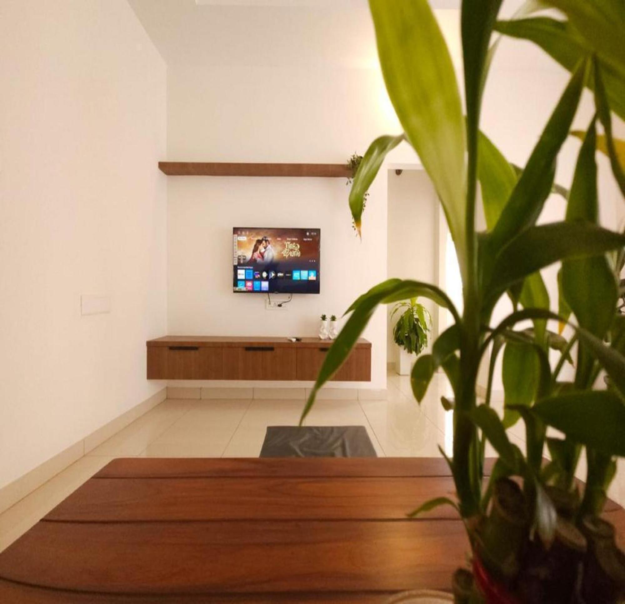 Thulasi Avenue Inn Pollāchi Εξωτερικό φωτογραφία