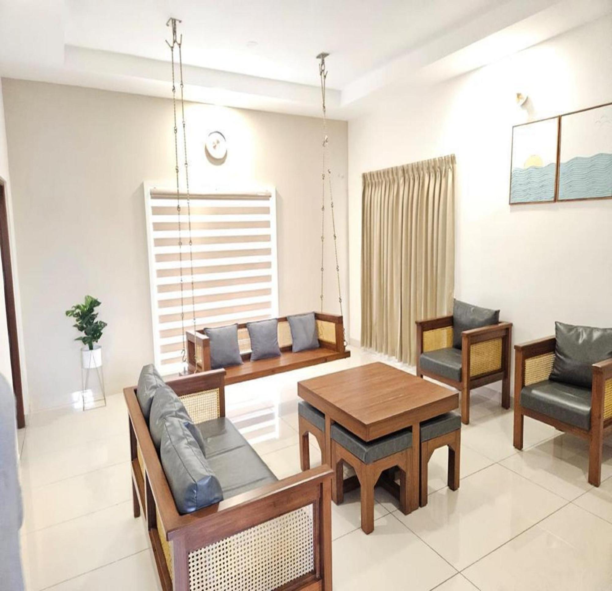 Thulasi Avenue Inn Pollāchi Εξωτερικό φωτογραφία